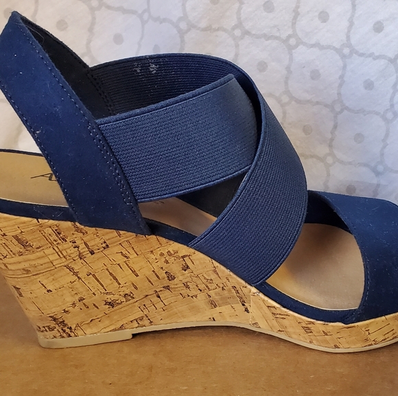 Shoes - Picture 2 of 2